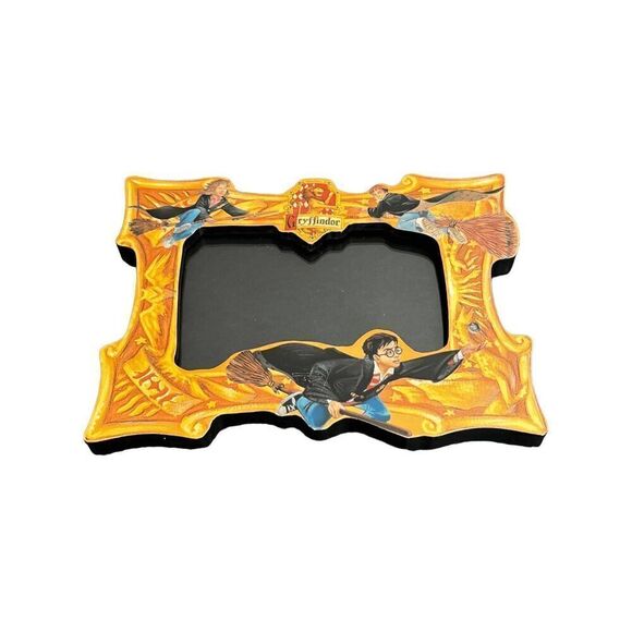 Vintage Y2K Harry Potter Gryffindor house Hogwarts Alumni photo frame - Picture 1 of 5